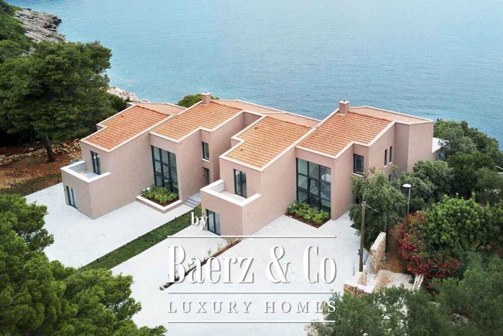 Dubrovnik archipelago, two luxury villas 604 m2 first row to the sea with pool image
