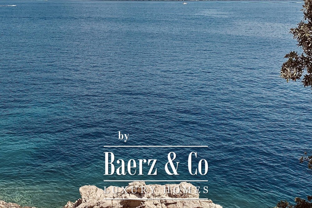 Dubrovnik archipelago, two luxury villas 604 m2 first row to the sea with pool image