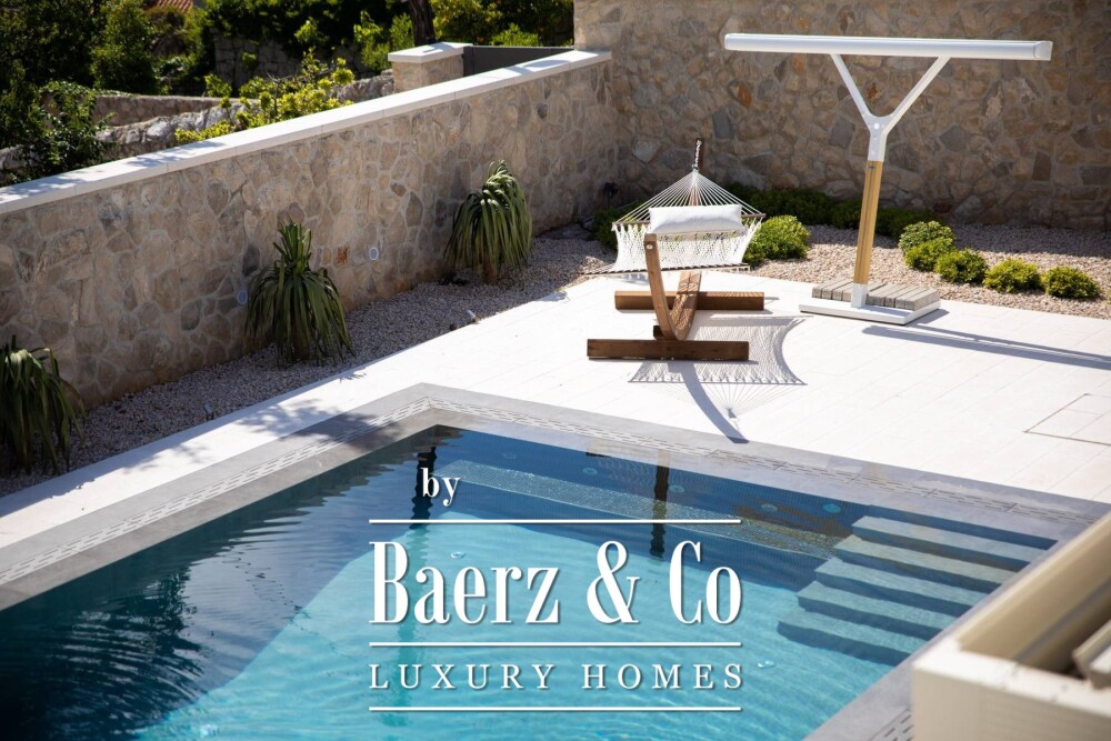 Cavtat, two villas in a unique location image