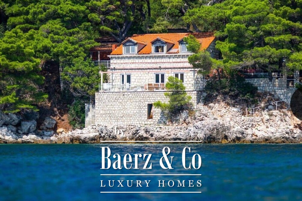 Island of Koločep (Dubrovnik), villa with an exclusive position, first row to the sea image