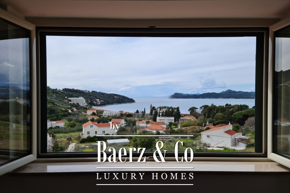 Lopud - A luxury stone villa for sale with a panoramic view of the sea and islands. image