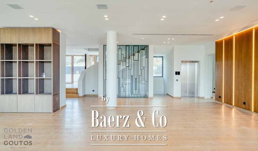 Contemporary Villa in Voula image