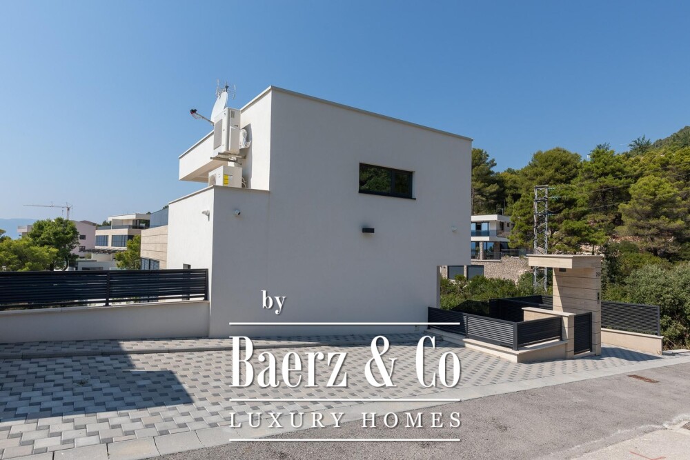 Komarna, luxury designer villa with swimming pool, sea view image