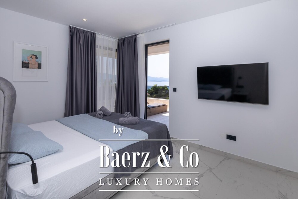Komarna, luxury designer villa with swimming pool, sea view image