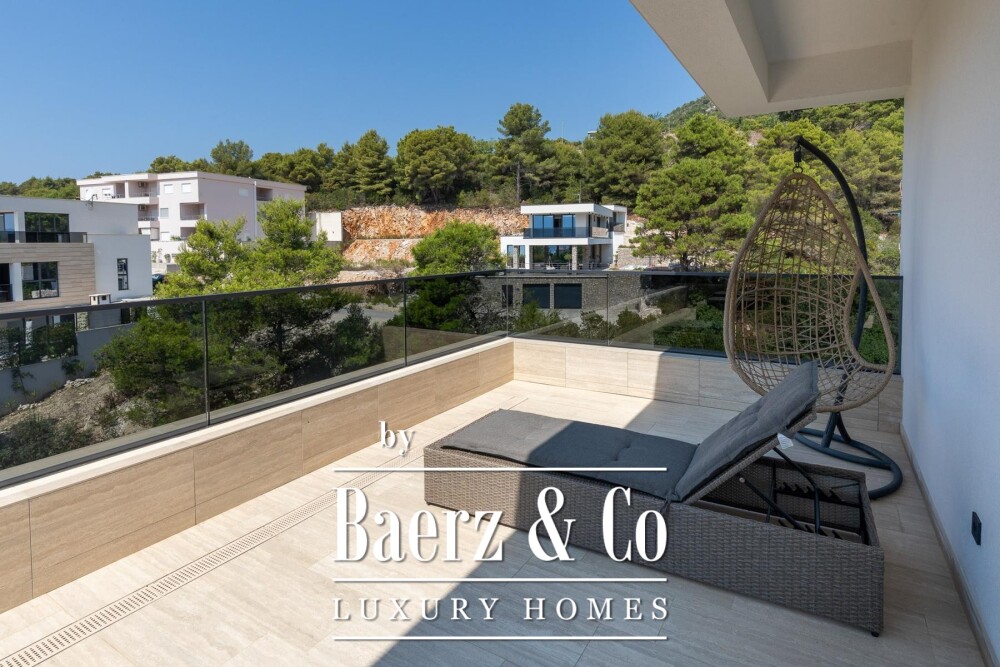 Komarna, luxury designer villa with swimming pool, sea view image