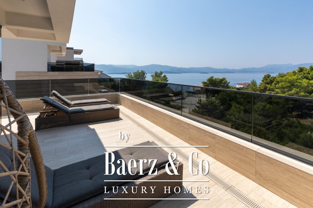 Komarna, luxury designer villa with swimming pool, sea view image