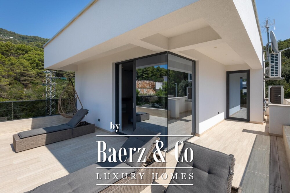 Komarna, luxury designer villa with swimming pool, sea view image