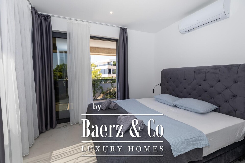 Komarna, luxury designer villa with swimming pool, sea view image