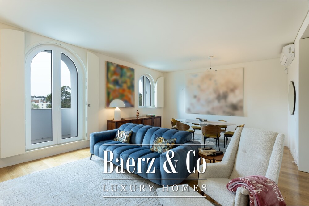 Luxury 4 bedroom duplex  penthouse in prime Lisbon location. image