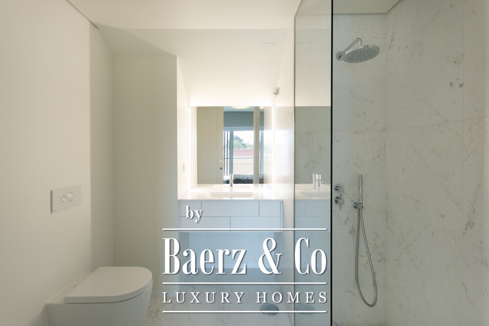 Luxury 4 bedroom duplex  penthouse in prime Lisbon location. image