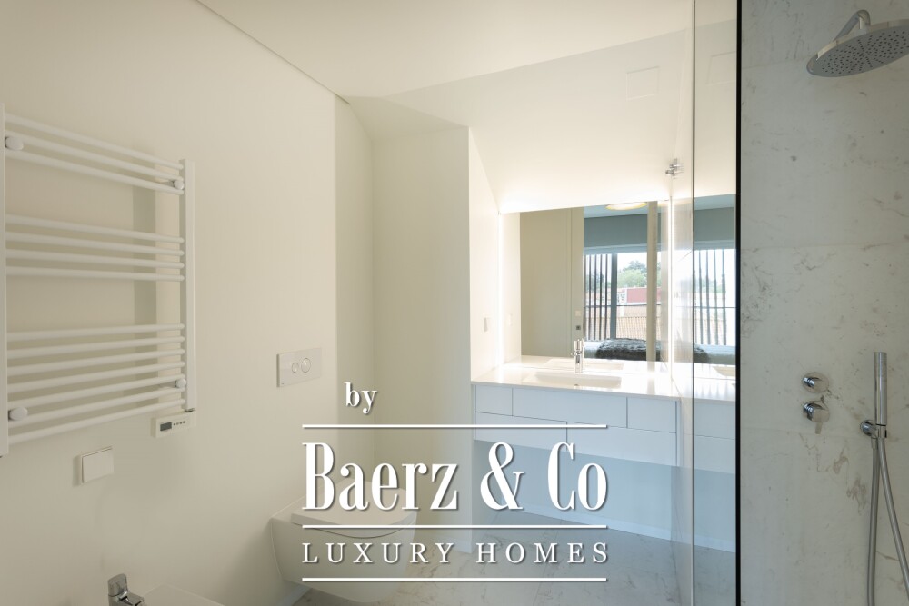 Luxury 4 bedroom duplex  penthouse in prime Lisbon location. image