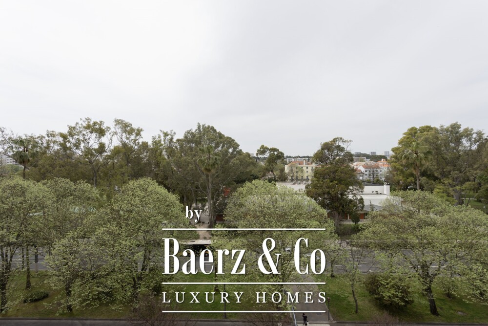 Luxury 4 bedroom duplex  penthouse in prime Lisbon location. image