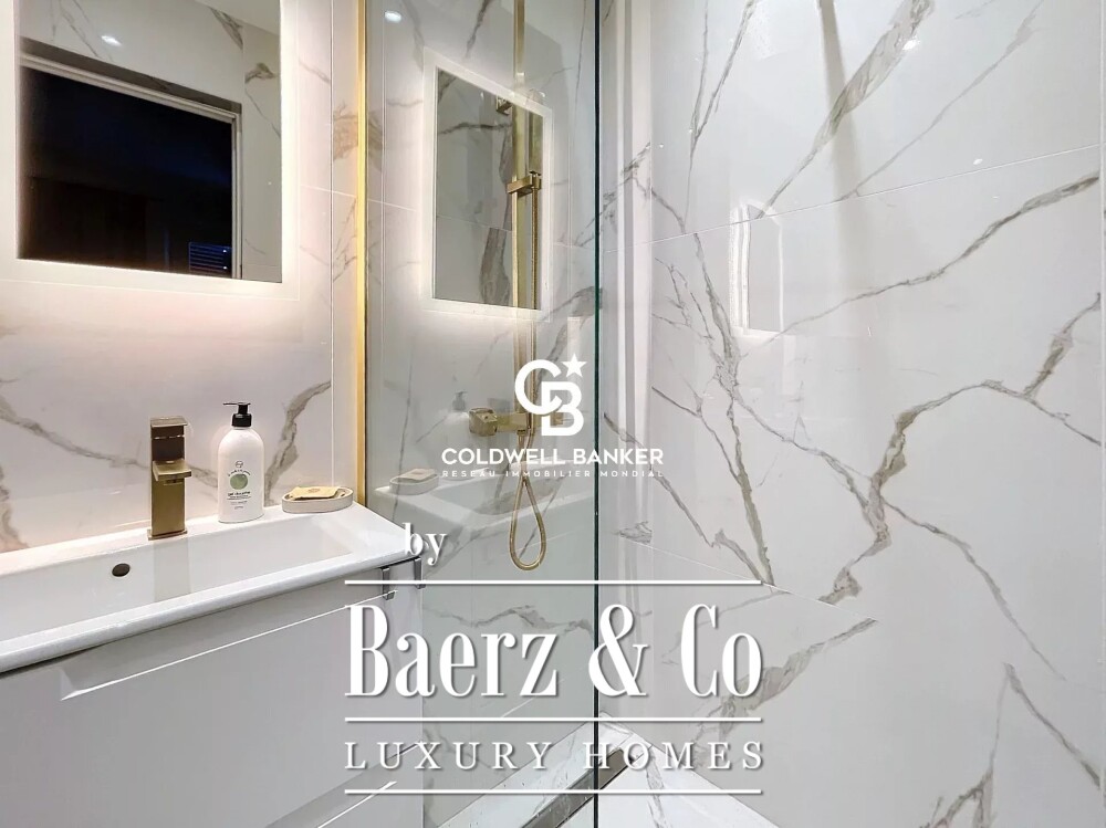 Cannes Pointe Croisette - Renovated and furnished bourgeois apartment with balcony image
