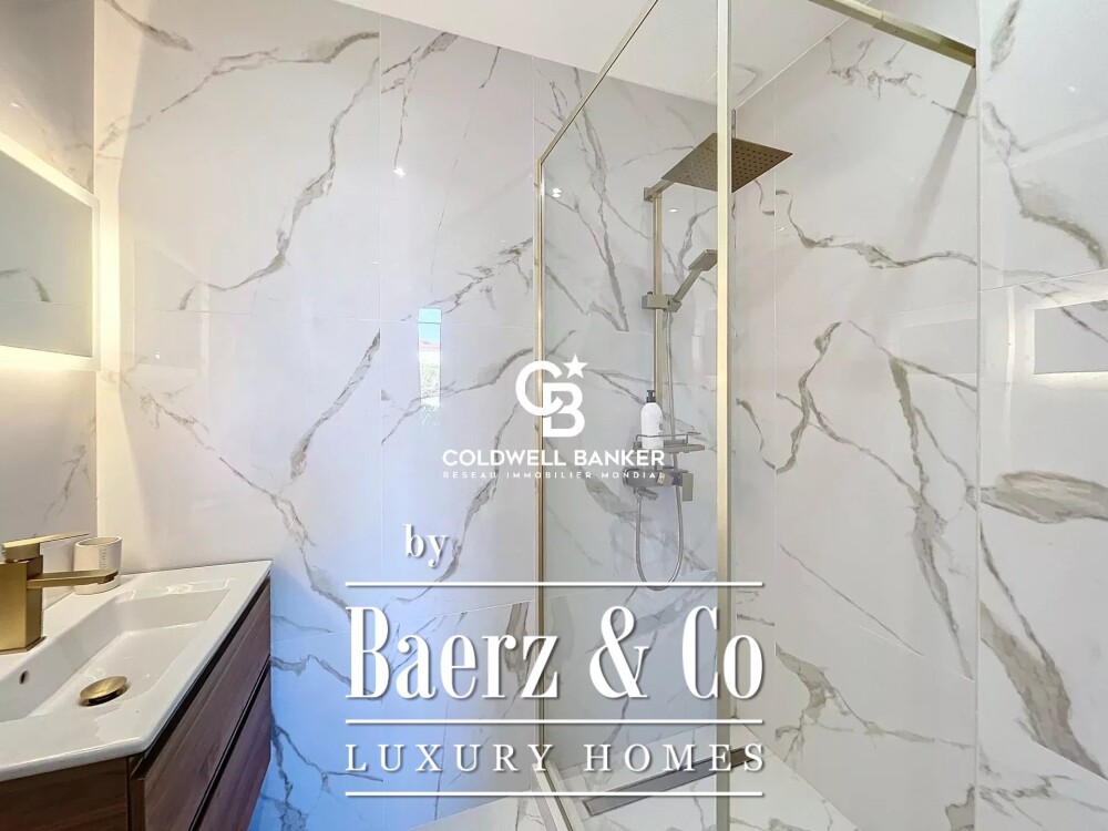 Cannes Pointe Croisette - Renovated and furnished bourgeois apartment with balcony image