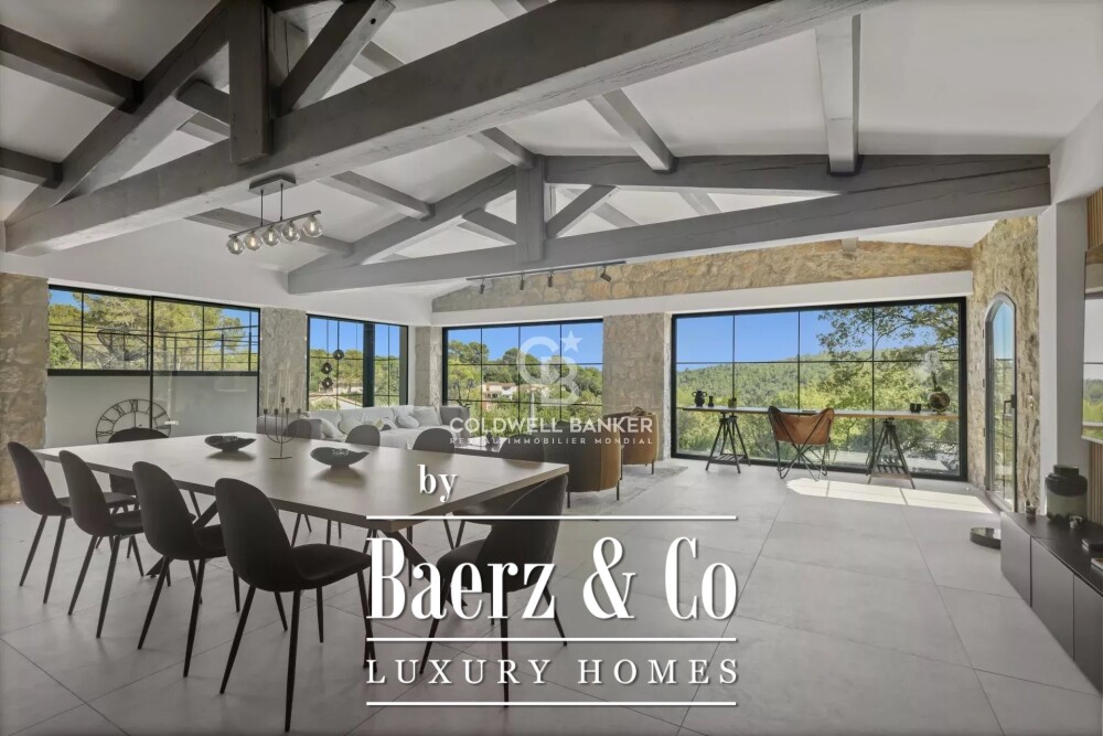 Stone and renovated villa located in Valbonne image
