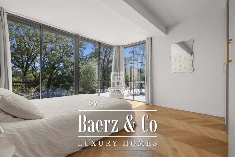 Stone and renovated villa located in Valbonne image