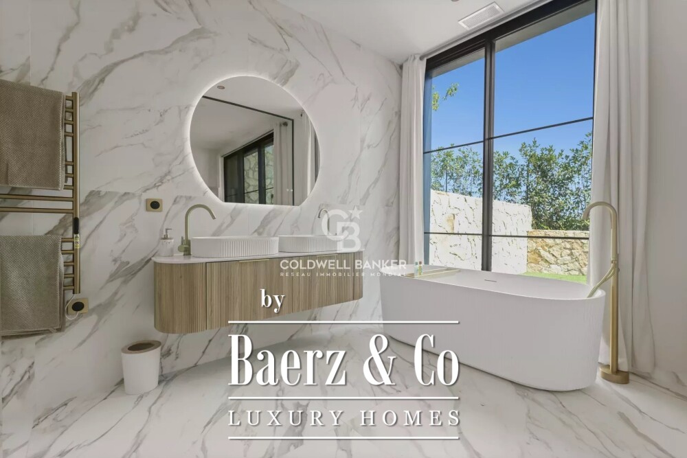 Stone and renovated villa located in Valbonne image