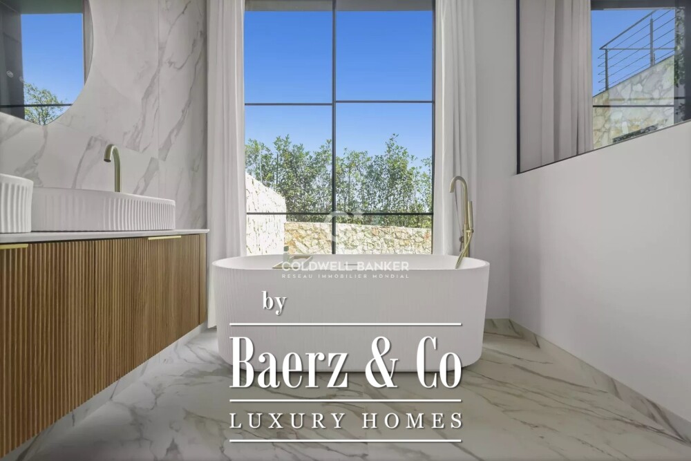 Stone and renovated villa located in Valbonne image