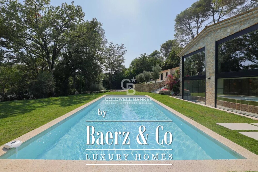 Stone and renovated villa located in Valbonne image