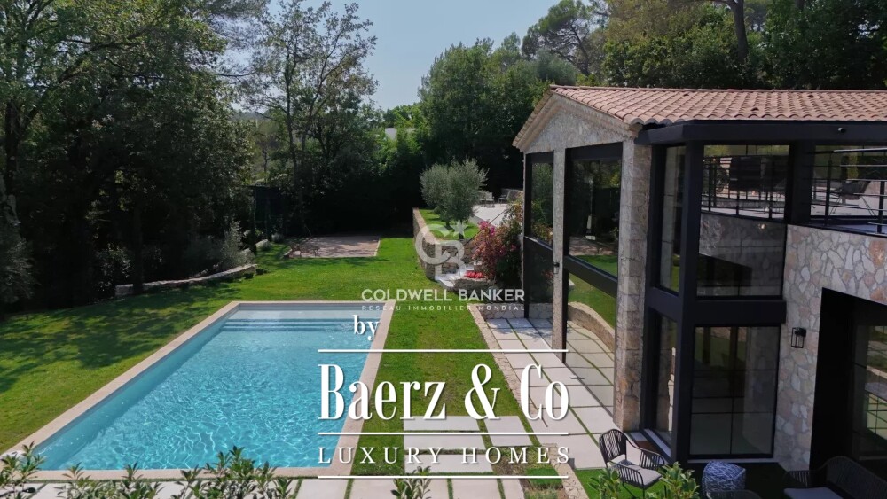 Stone and renovated villa located in Valbonne image
