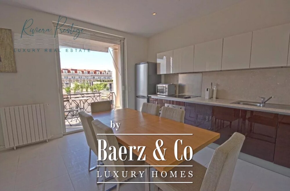 CANNES CROISETTE -Luxurious Apartment with Sea View image