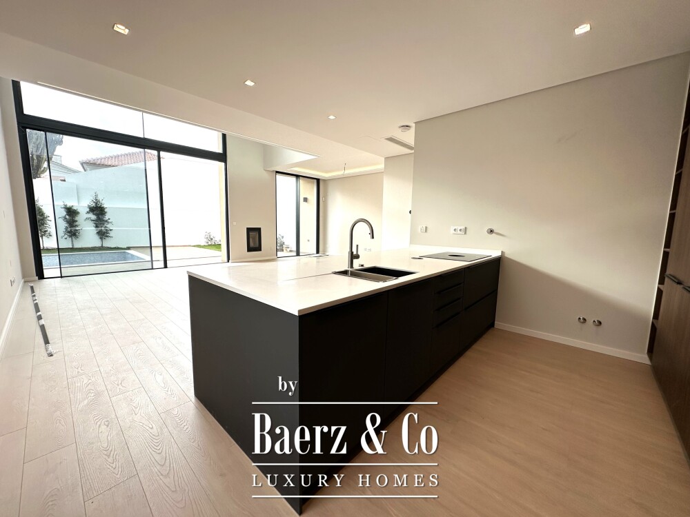New house in a private condominium, in Murches image