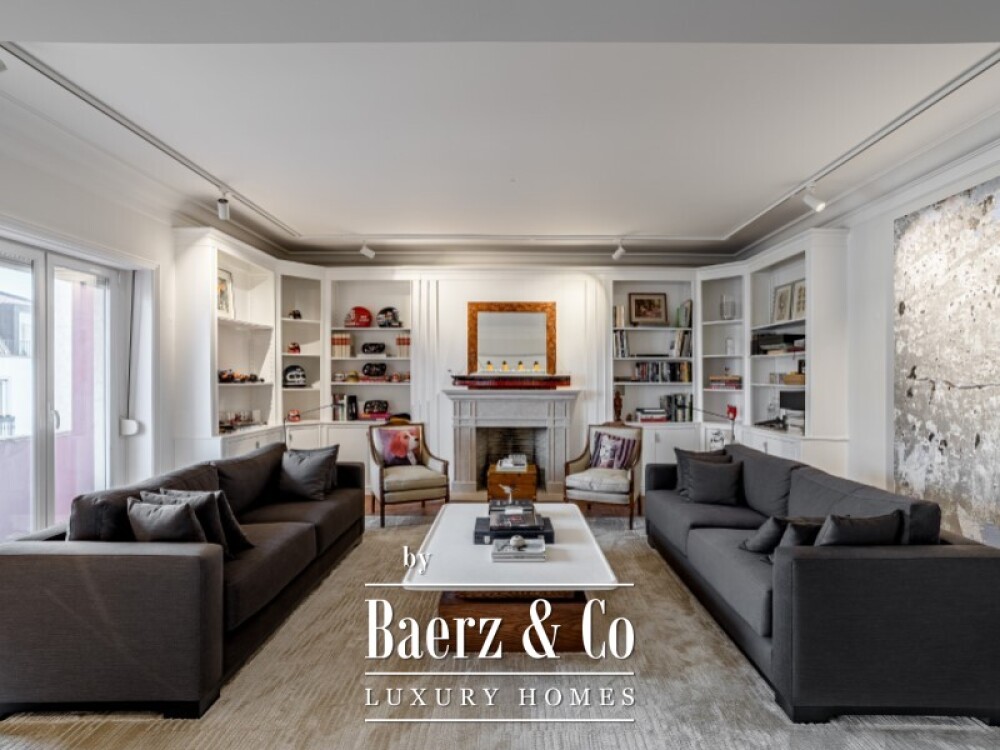 Apartment 4 Bedrooms +1 Sale Lisboa image