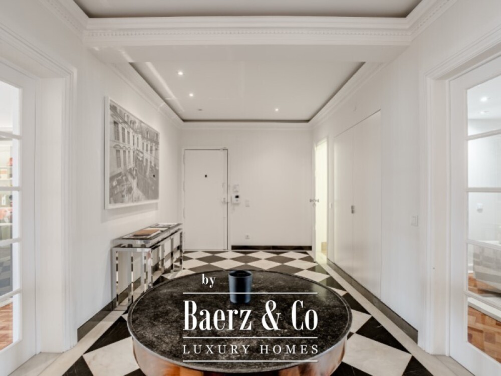 Apartment 4 Bedrooms +1 Sale Lisboa image