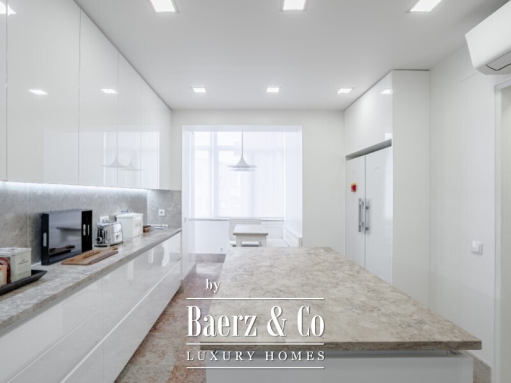 Apartment 4 Bedrooms +1 Sale Lisboa image