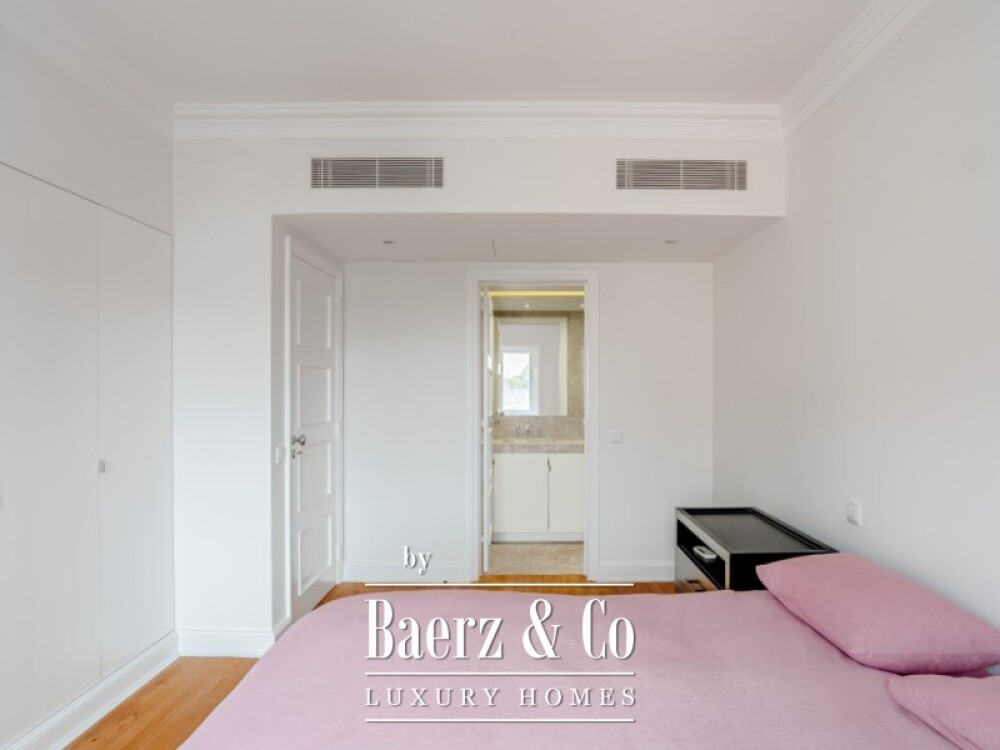 Apartment 4 Bedrooms +1 Sale Lisboa image
