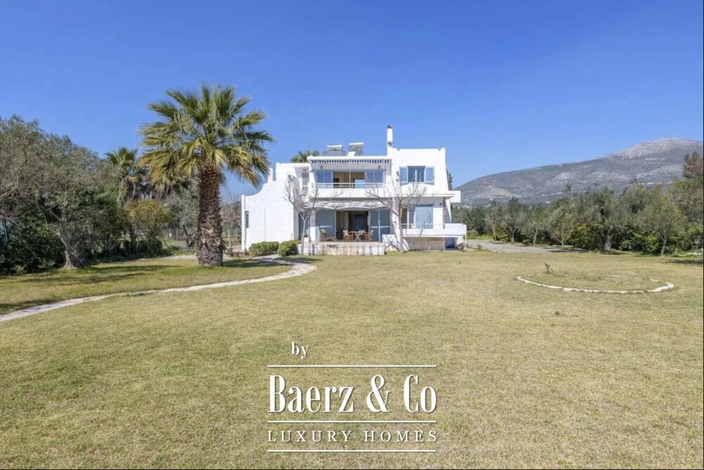 Exceptional Seafront Residence in Eretria, Evia image