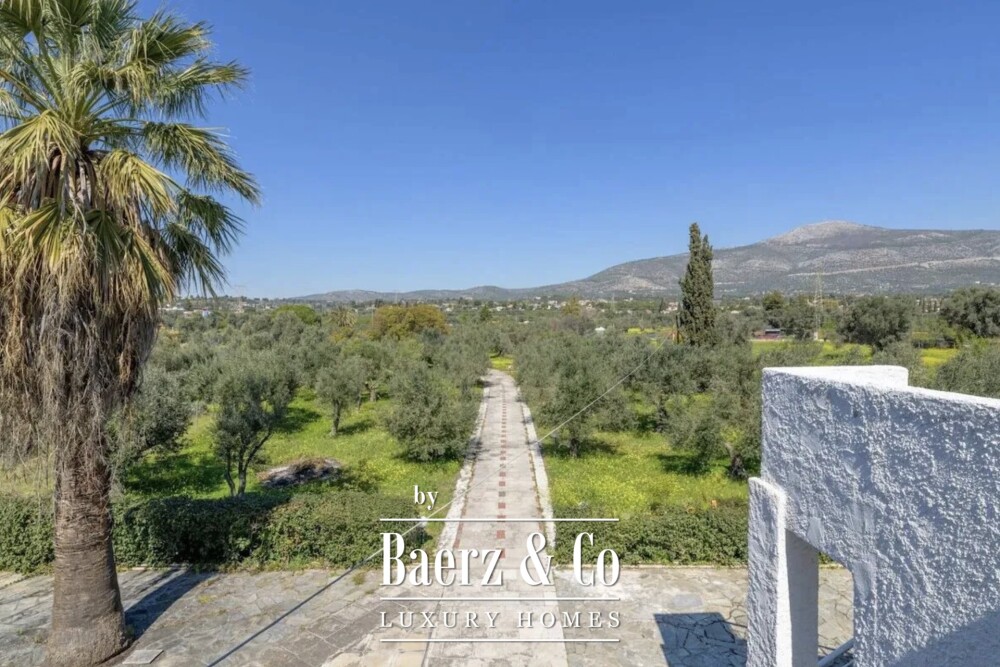 Exceptional Seafront Residence in Eretria, Evia image