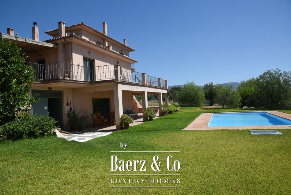 Tuscan-Style Villa in Amarynthos with Panoramic Sea & Mountain Views image