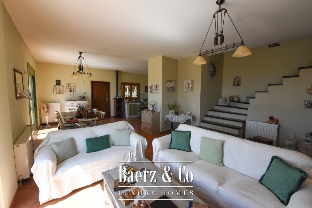 Tuscan-Style Villa in Amarynthos with Panoramic Sea & Mountain Views image