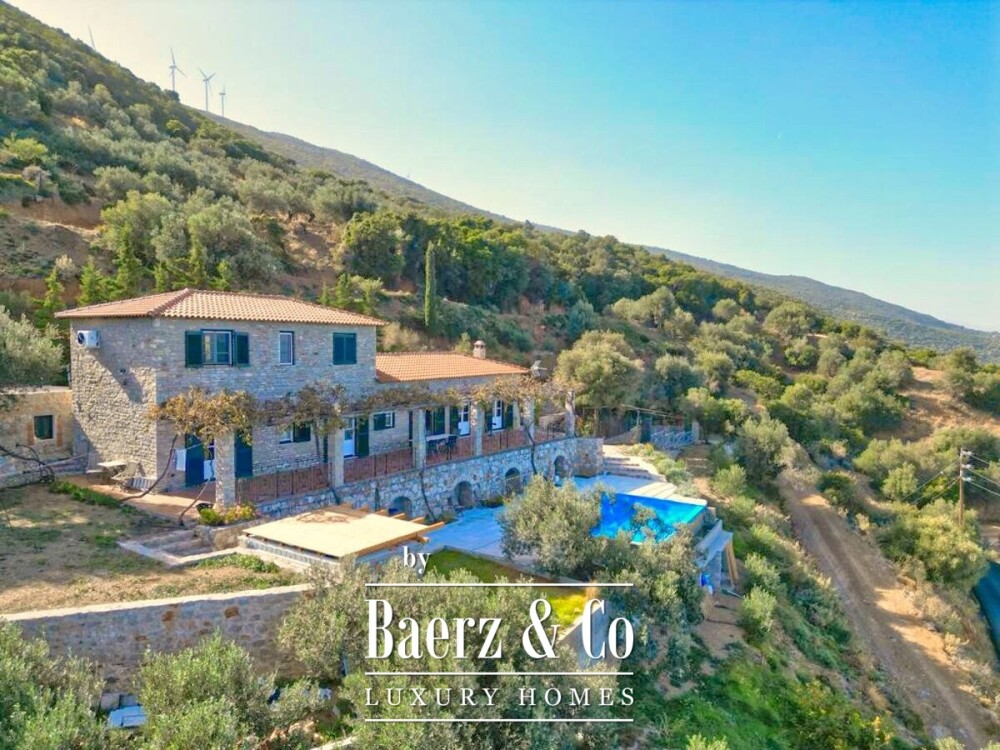 (For Sale) Residential Detached house || Piraias/Troizinia - 180 Sq.m, 3 Bedrooms, 900.000€ image