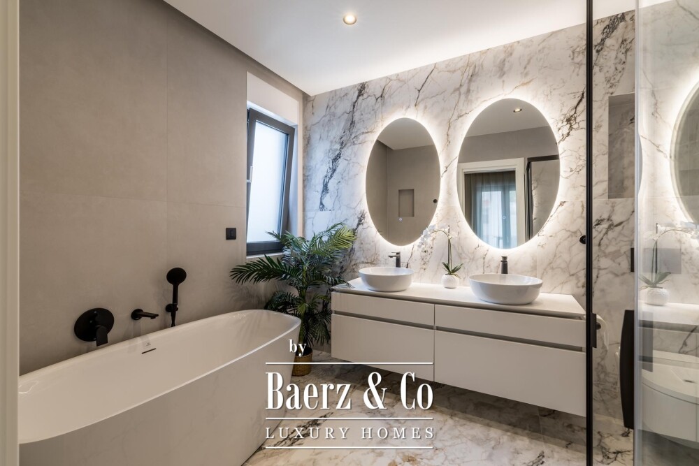 Split, Meje - luxurious apartment with sea view image
