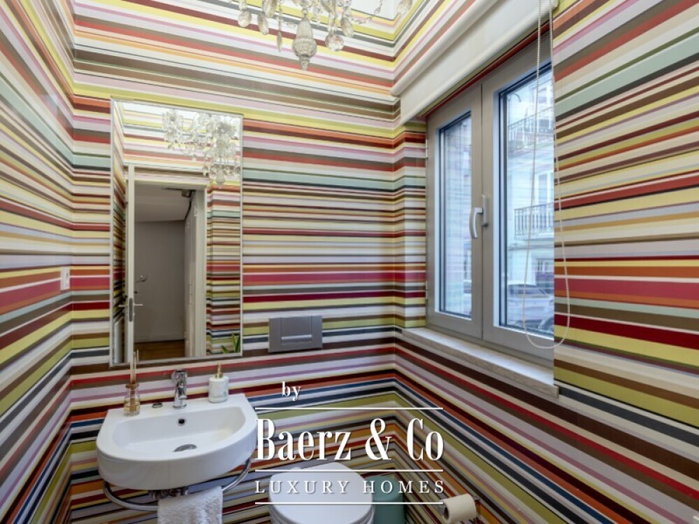 House 4 Bedrooms + 3 Sale Lisboa image