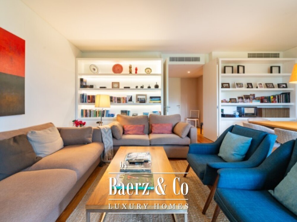 Luxury 2 Bedroom Apartment with Private Garden in Restelo, inserted in a condominium of excellence image