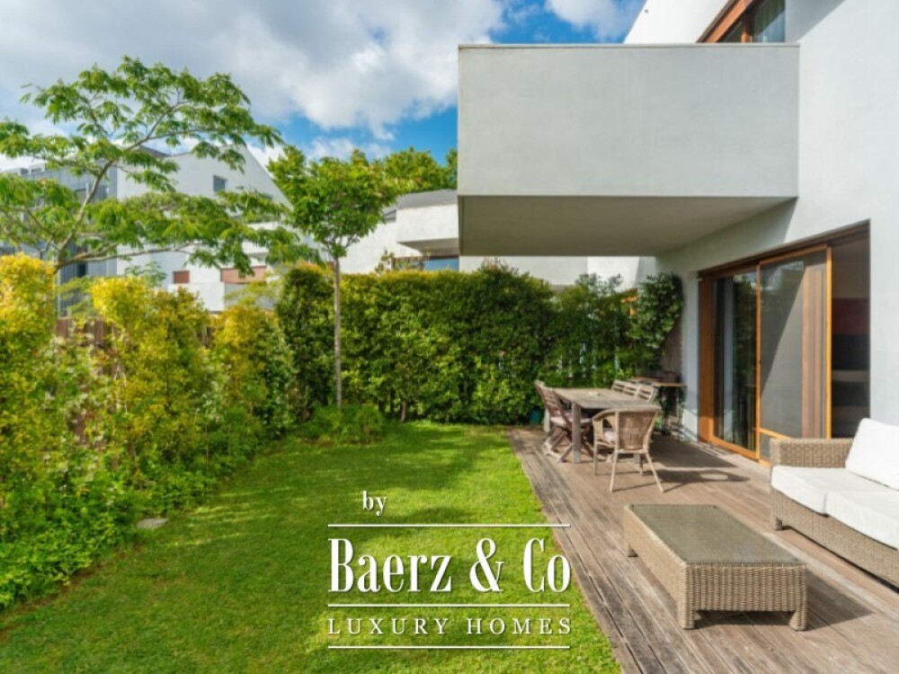 Luxury 2 Bedroom Apartment with Private Garden in Restelo, inserted in a condominium of excellence image