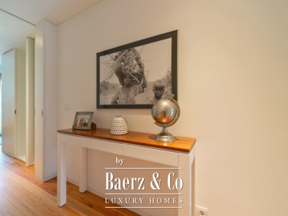 Luxury 2 Bedroom Apartment with Private Garden in Restelo, inserted in a condominium of excellence image