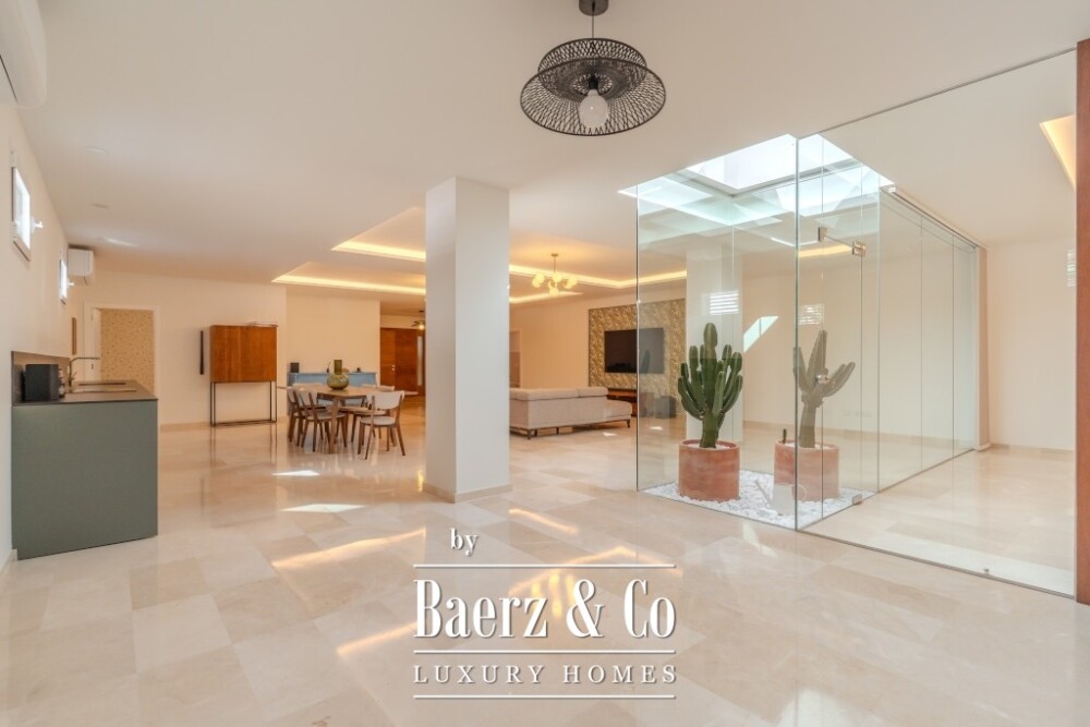 Spacious 5-bedroom villa in Roque del Conde, Tenerife image