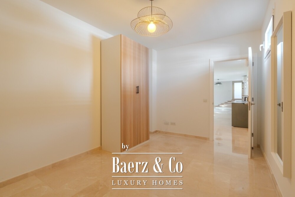 Spacious 5-bedroom villa in Roque del Conde, Tenerife image