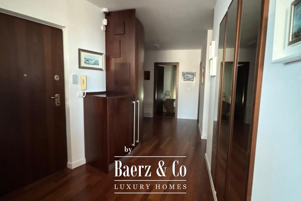 Brač, Bol, luxury penthouse in the town centre and building plot with building permit image