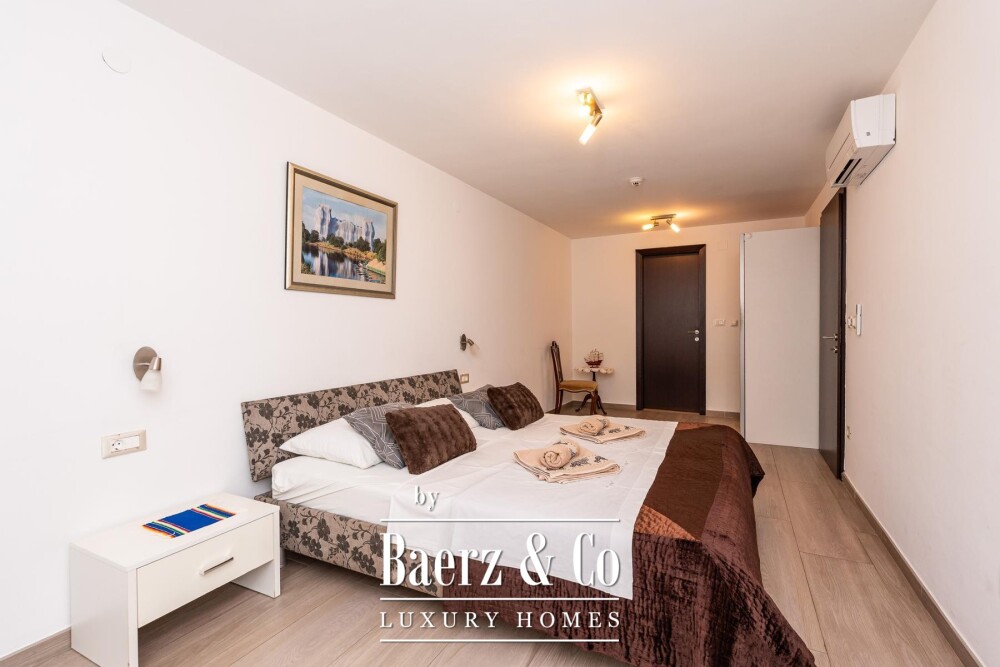 Dubrovnik, villa with a pool and panoramic view image