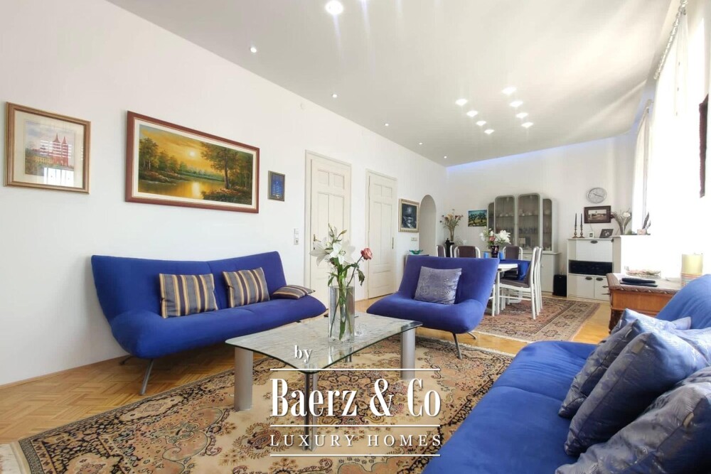 Crikvenica, house with 4 apartments and 2 commercial units in the town centre with sea view image