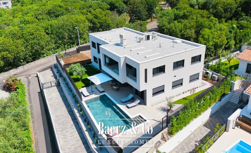 Exclusive Luxury Residence with Two Independent Villas in One Property, Kvarner Bay Views image