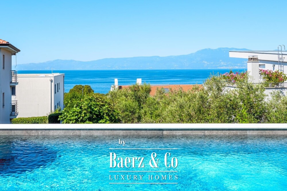 Exclusive Luxury Residence with Two Independent Villas in One Property, Kvarner Bay Views image