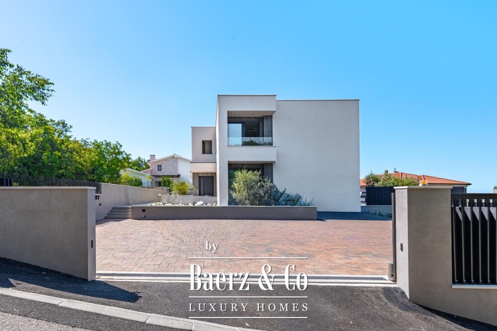 Exclusive Luxury Residence with Two Independent Villas in One Property, Kvarner Bay Views image