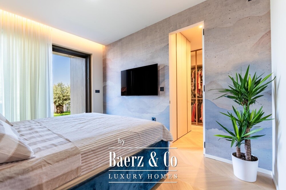 Exclusive Luxury Residence with Two Independent Villas in One Property, Kvarner Bay Views image