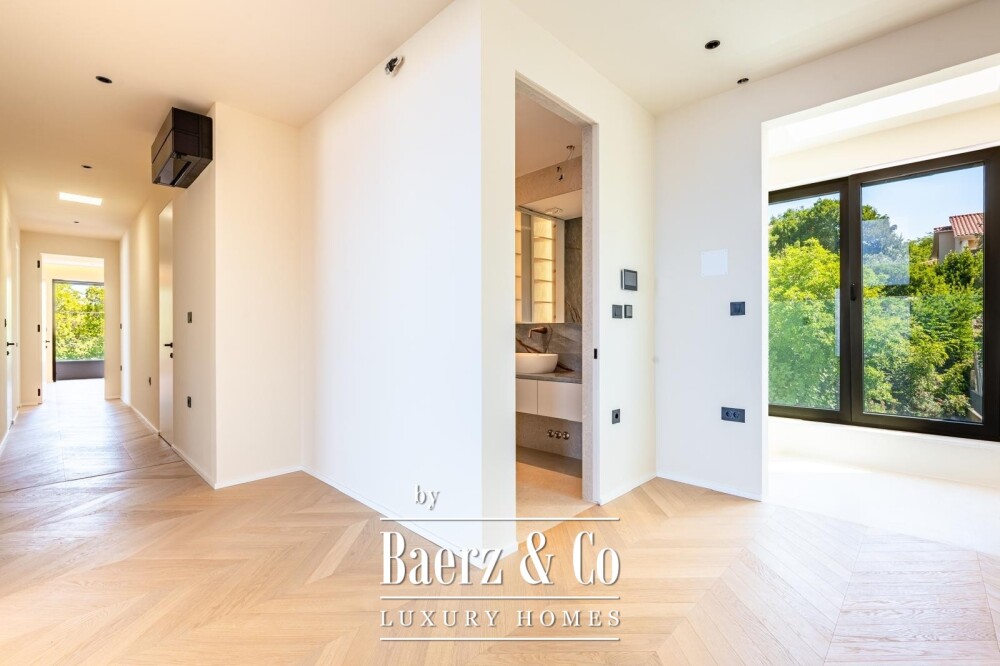 Exclusive Luxury Residence with Two Independent Villas in One Property, Kvarner Bay Views image